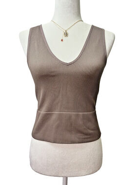 Women's Jo & Co Size M-L Grayish Brown Ribbed Deep V Neck Tank Top Sleeveless